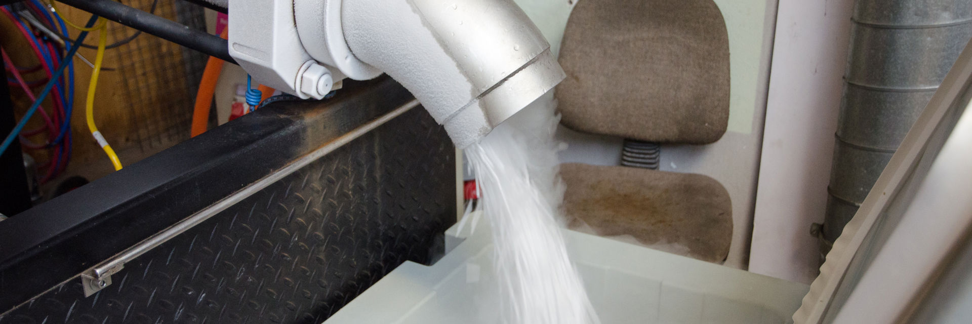 Herstellung-Trockeneis-Cleanso-tec-Unterkulm